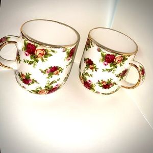 Royal Albert 1998 bouquet of roses with gold trim country roses never used cups